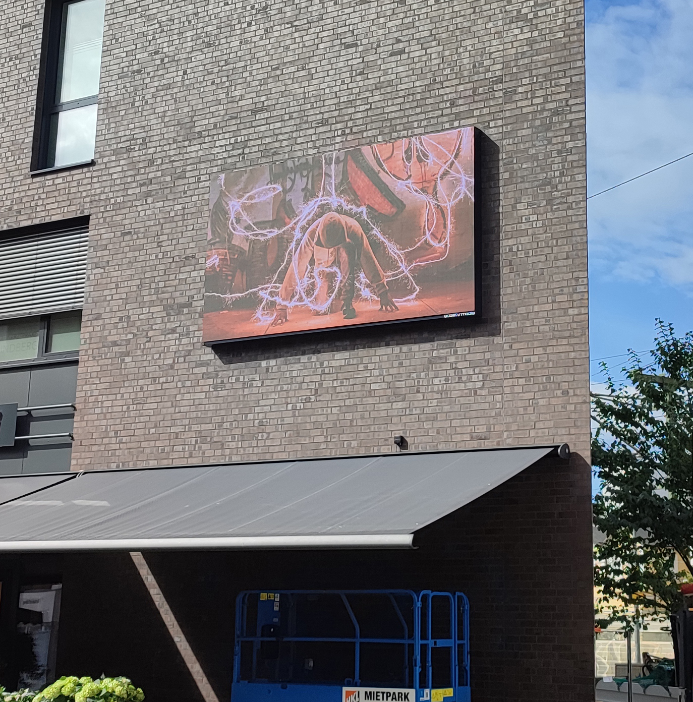 Mega Display Rahlstedt 175